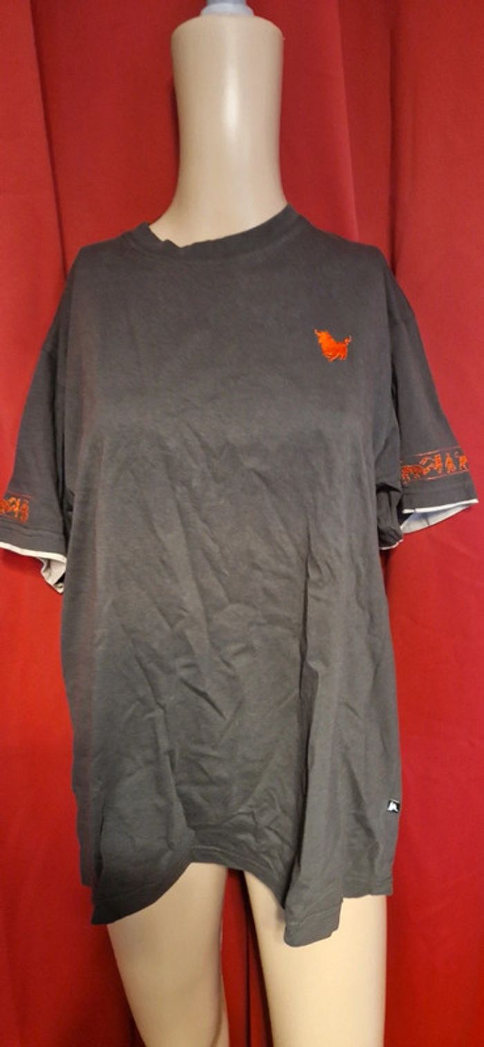T-shirt homme taille L taureau brodé