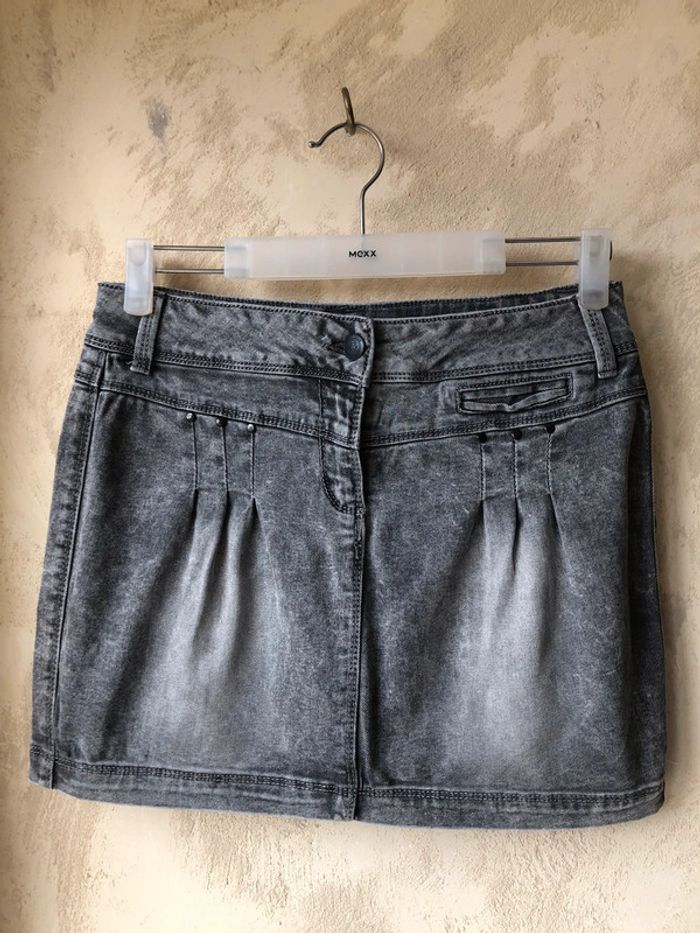 Mini jupe en jean noir délavé 36
