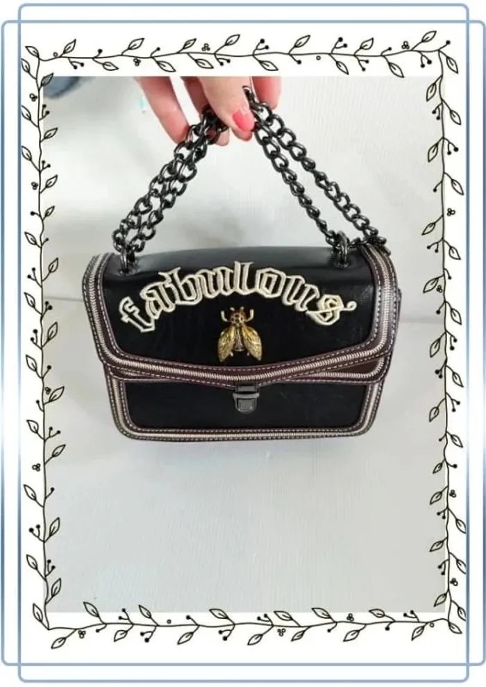 Sac à bandoulière Fabulous, bon état, 22x14cm