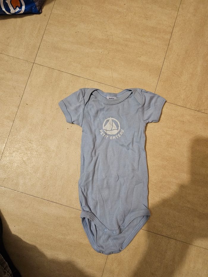 Vêtements bébé 3 mois - photo numéro 8