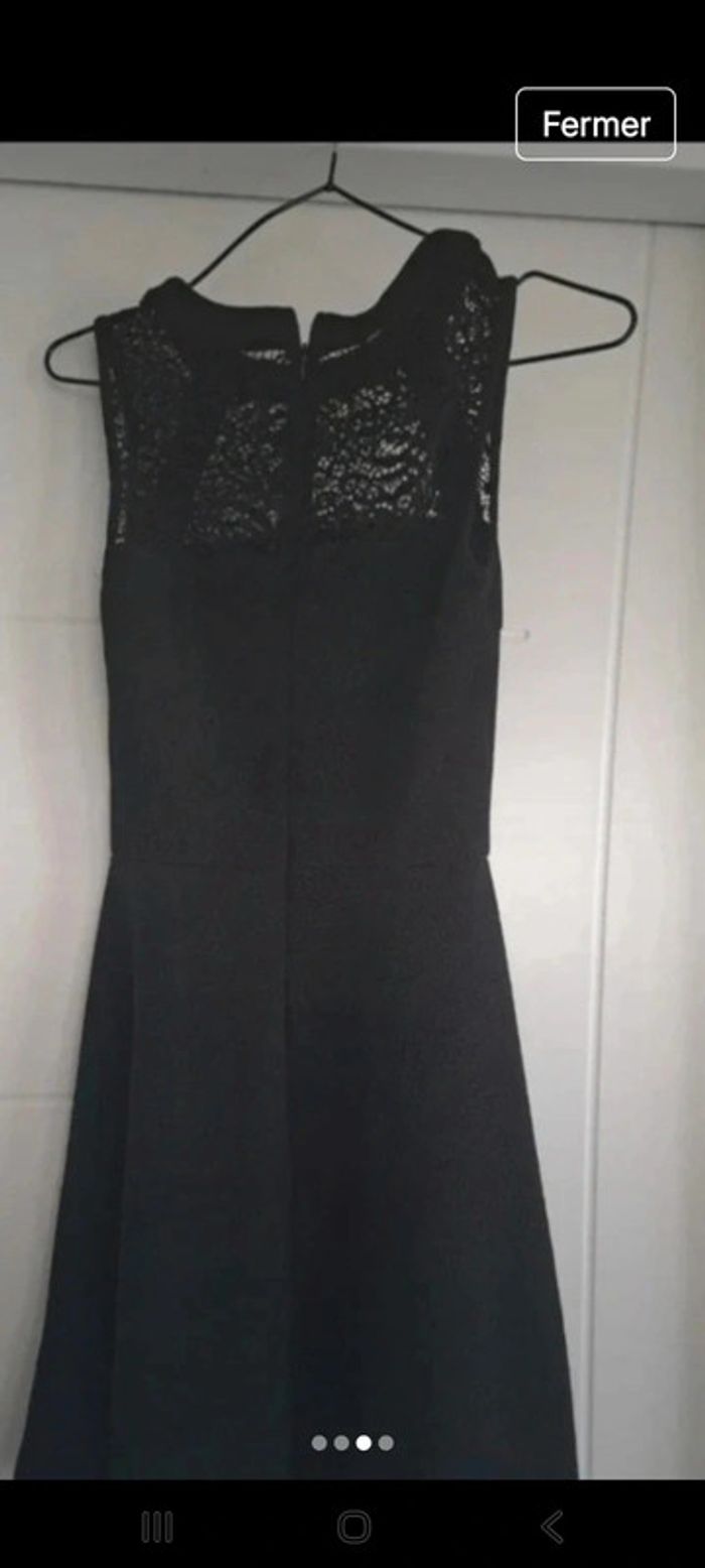 Petite robe noire Jennyfer XS - photo numéro 3