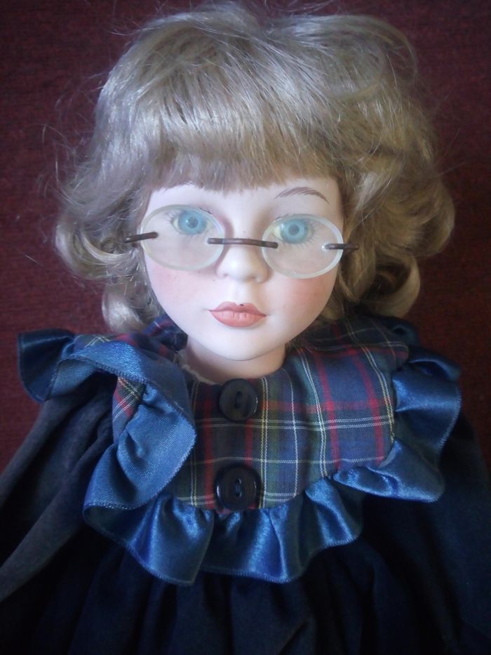 Ancienne poupée articulée en porcelaine - photo numéro 7