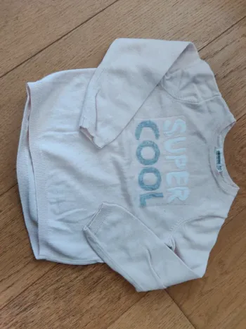 Pull rose pâle