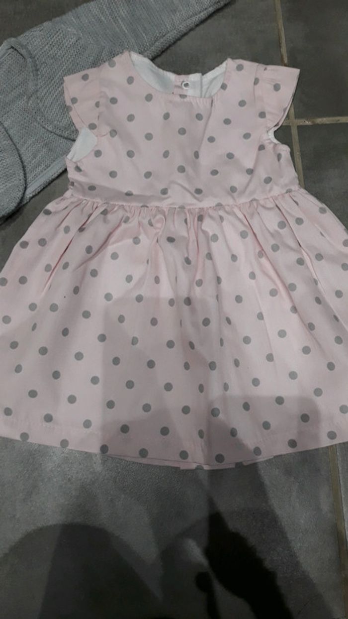 Ensemble robe et gilet taille 3 mois neuf - photo numéro 2