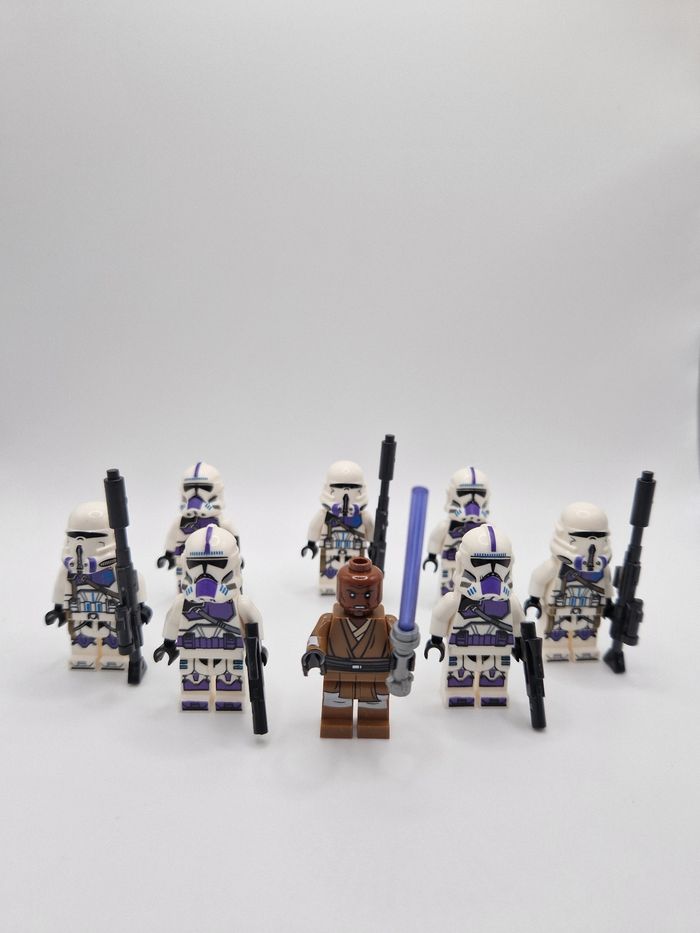 Figurines type lego Jedi Windu + 7 clones de la 187ème star wars