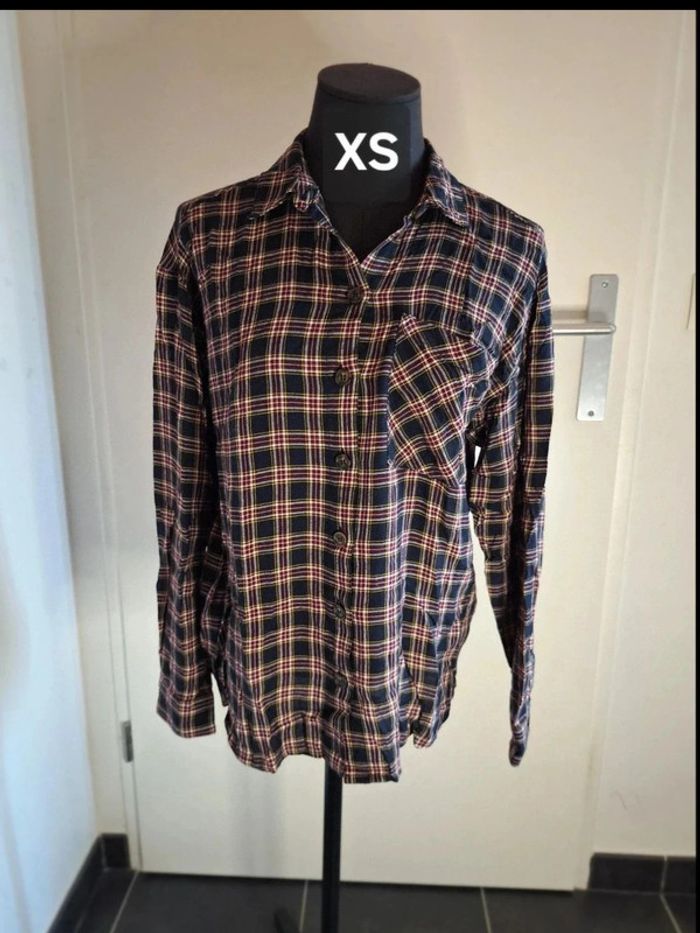 Chemise pour femme taille XS Marque H&M très bon état