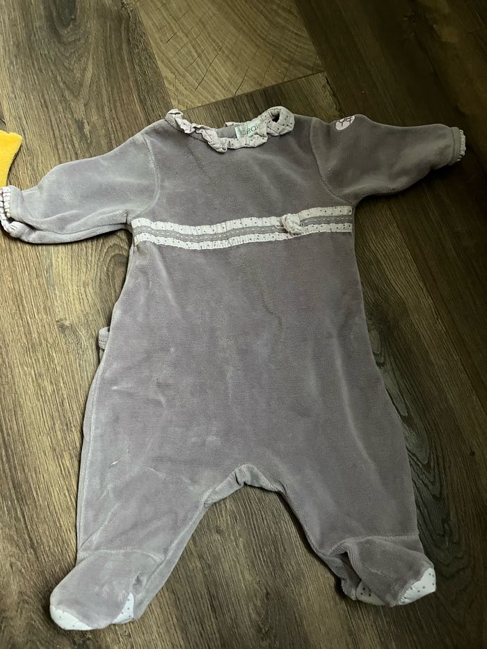 Pyjama 1 mois - photo numéro 2