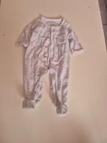 Pyjamas 1 mois