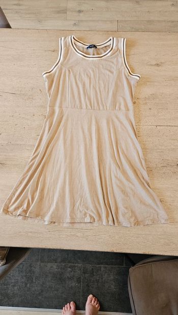 Robe beige sans manche, ceintrée, Kiabi, taille 42, nickel