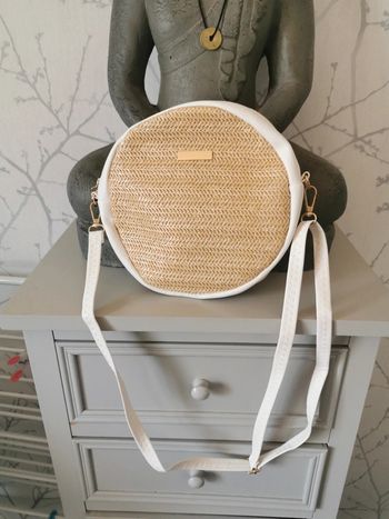 Sac en paille en bandoulière femme rond