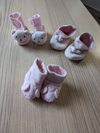 Lot chaussons bébé