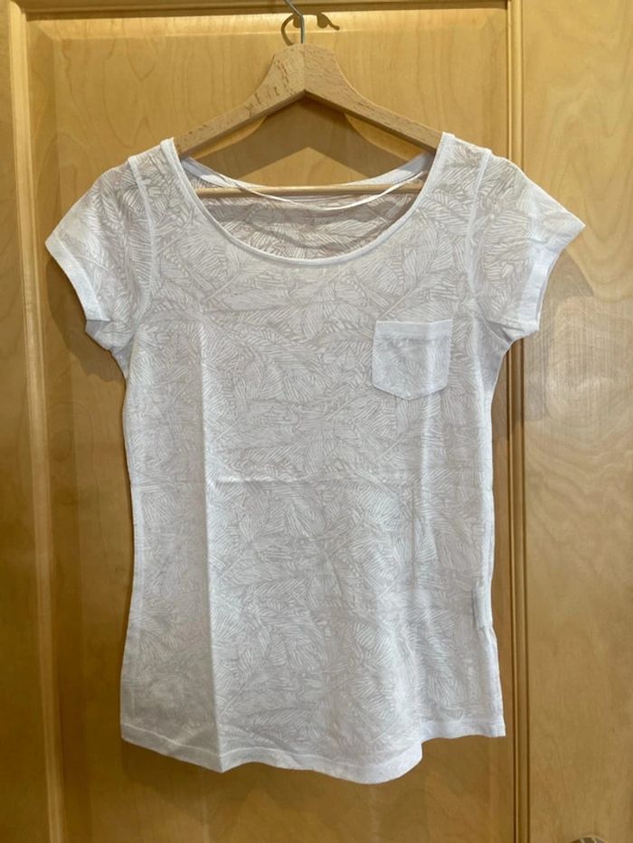 Teeshirt blanc camaïeu