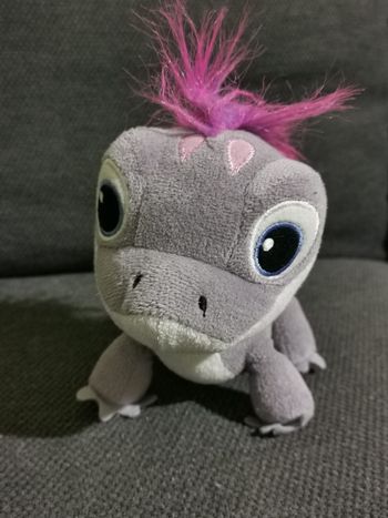 Peluche salamandre en feu disney