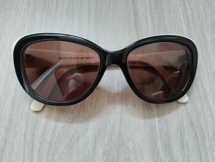 Lunettes de soleil 🤍 - photo numéro 2