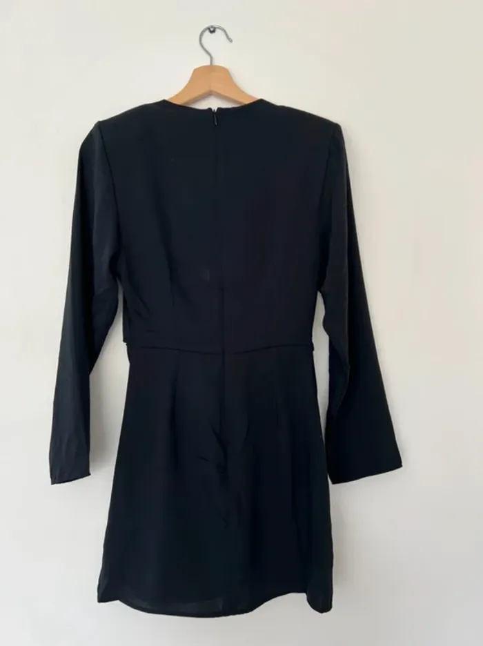 Robe noire intemporelle femme H&M - photo numéro 2