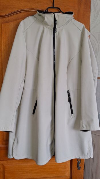 Manteau a capuche taille 50
