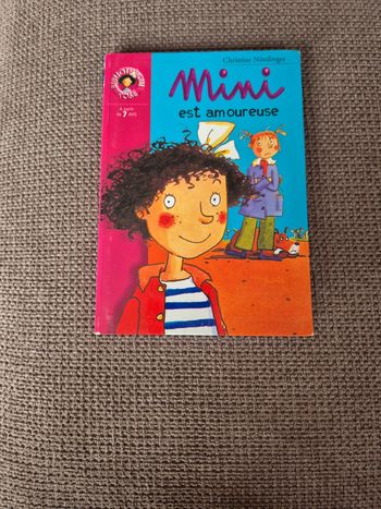 Livre bibliothèque rose Mimi est amoureuse
