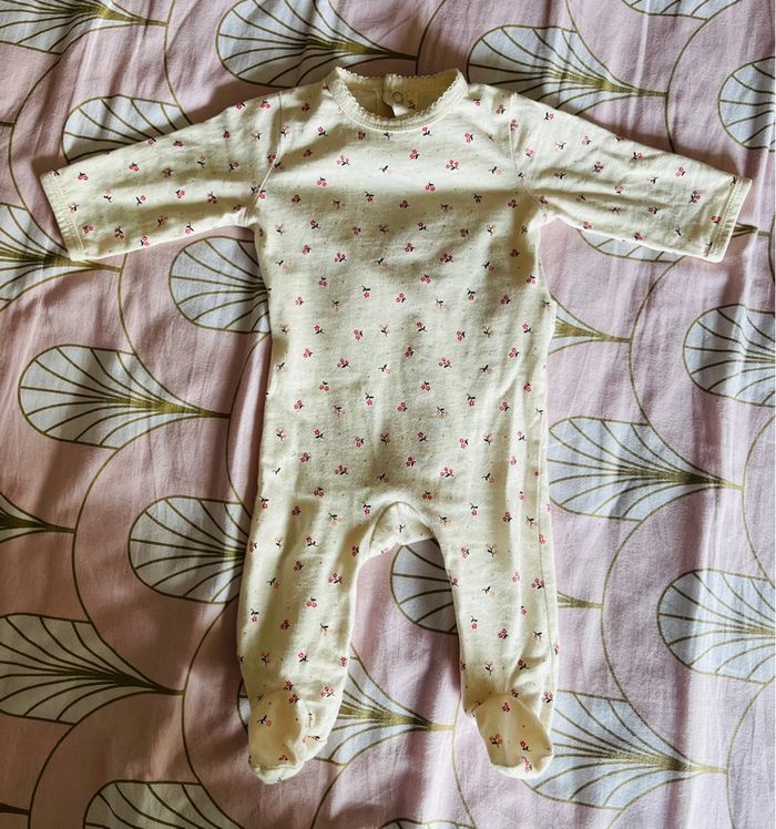 Lot de 3 Pyjamas avec pieds KIABI – 3 mois – Excellent état - photo numéro 2