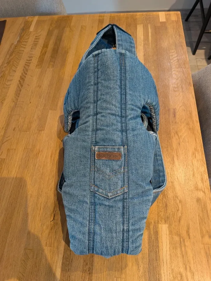 Porte bébé babybjorn en jean - photo numéro 7