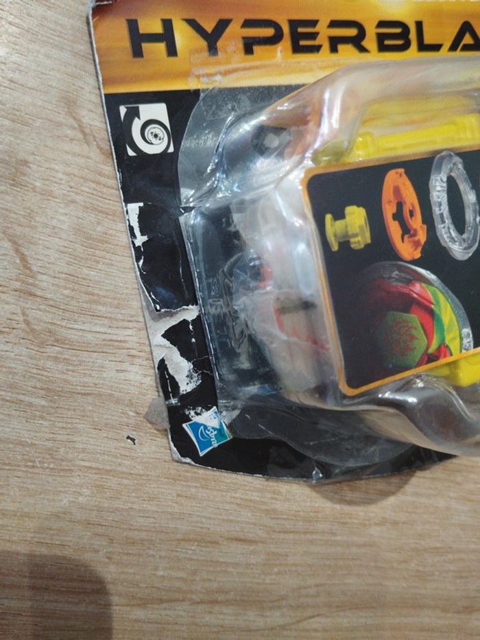 Beyblade metal fury hyperblades phantom orion 2012 hasbro - photo numéro 4