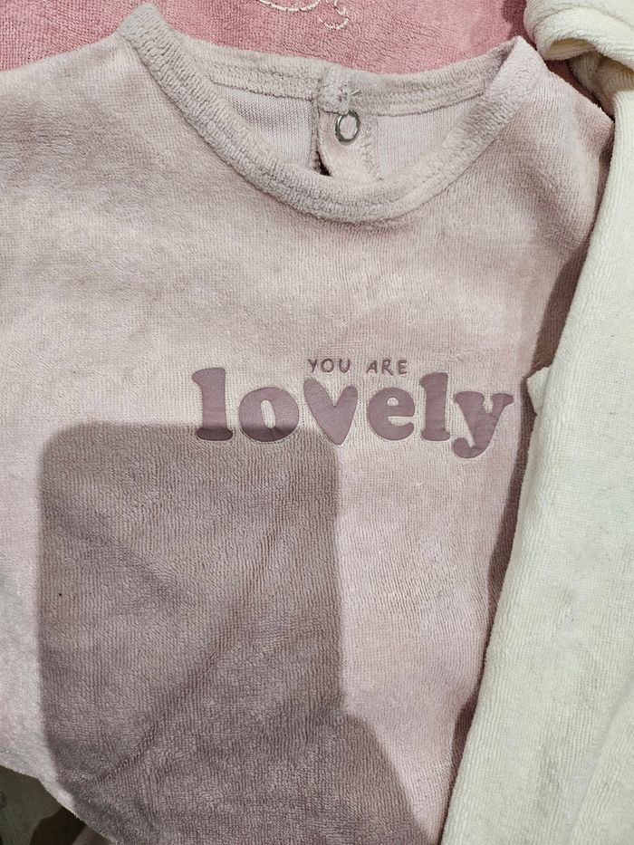 Lot 3 pyjamas 9 mois - photo numéro 3