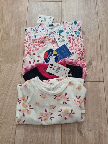 5 pyjamas 1 pièce 12 mois