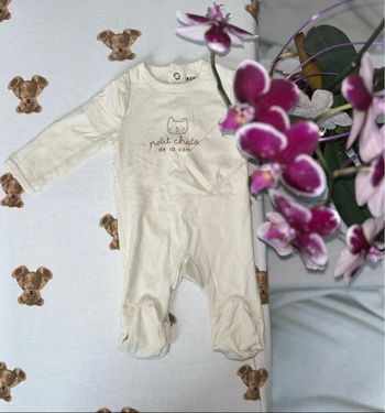 Pyjama léger taille 1 mois