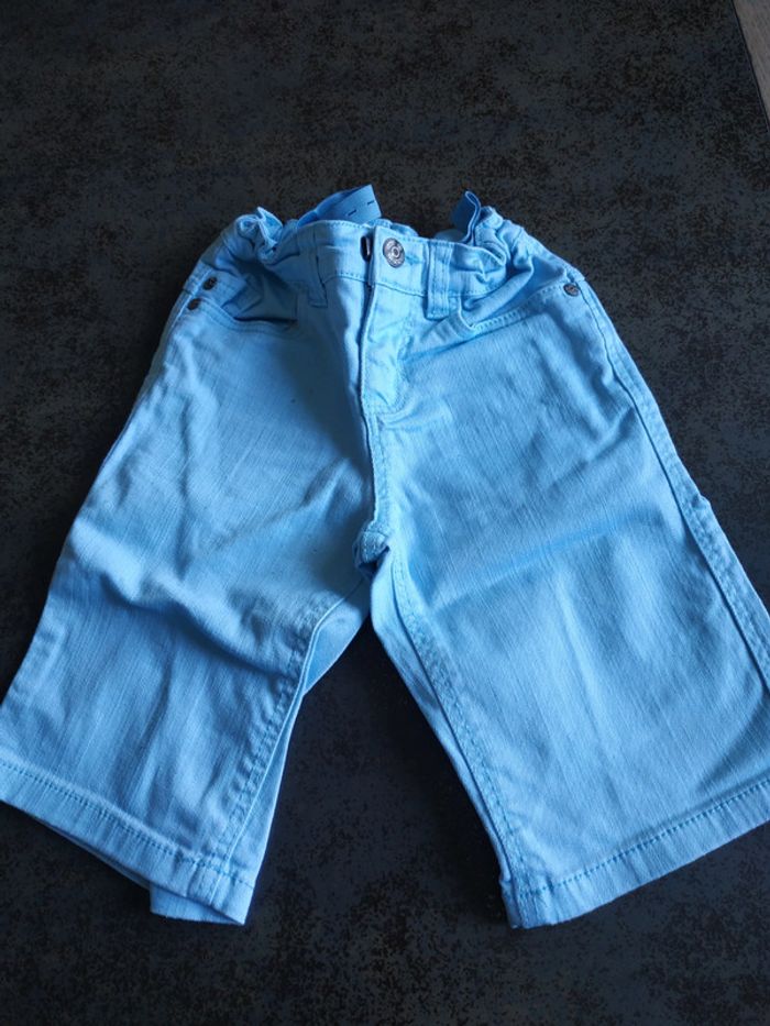 Short bleu 4-5 ans