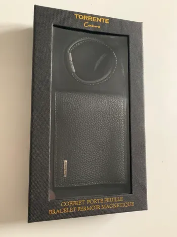 Coffret neuf Portefeuille et bracelet Torrente