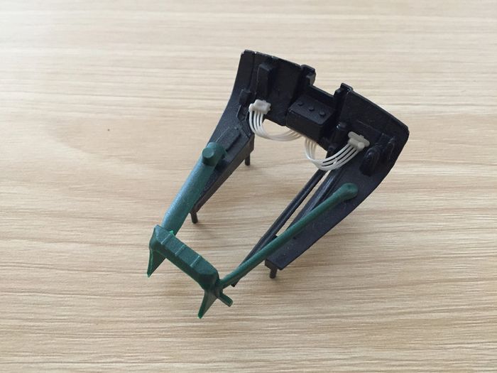 Châssis moteur pièce détachée miniature 1/18 Citroën 15cv traction 1952 Maisto #A40