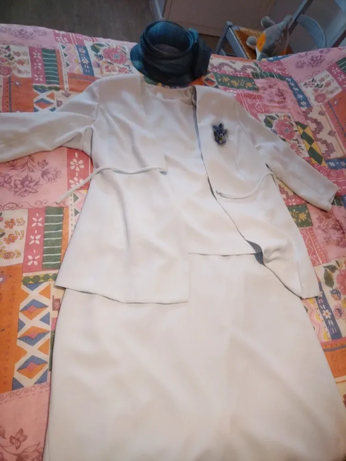 Tenue de cérémonie 4 pièces  taille 52 - photo numéro 5