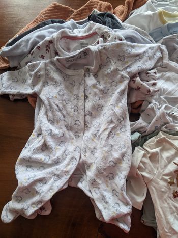 Lot vêtements 0-1 mois