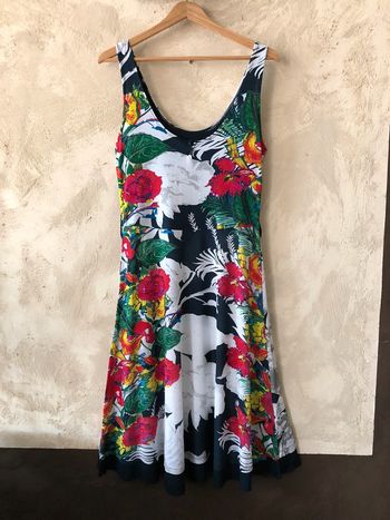 Jolie robe fleurie Desigual M