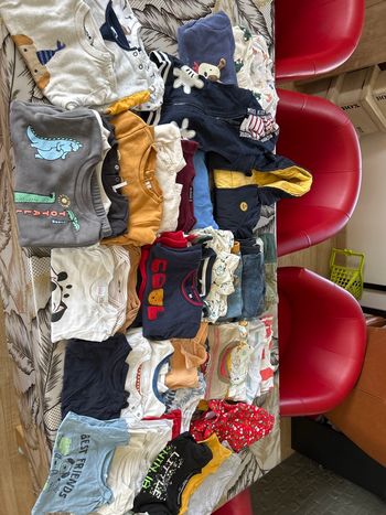 Lot vêtements 23/24 mois