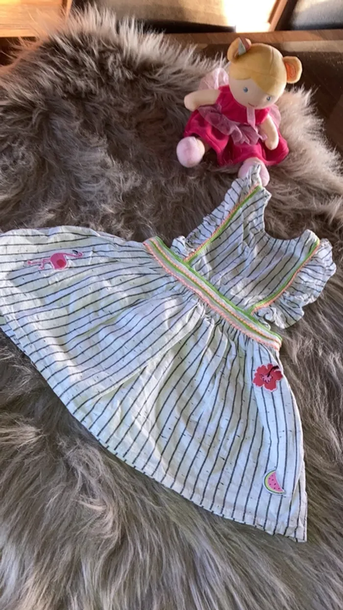 Robe dos nu à bretelle orchestra 9 mois