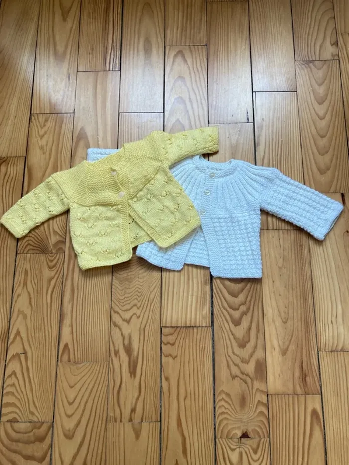 Lot de 2 gilets en laine 3 mois