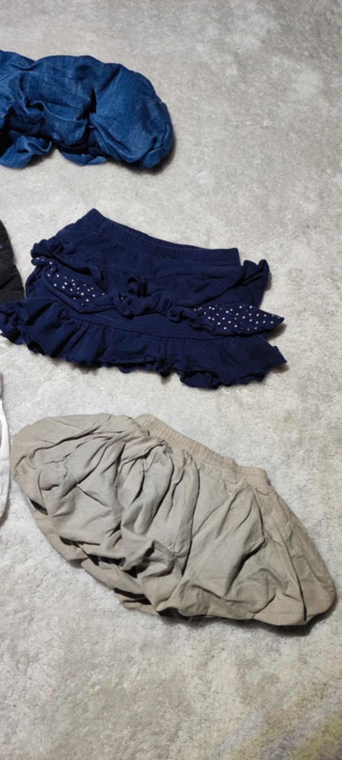 Lot jupes et shorts 6 mois - photo numéro 2