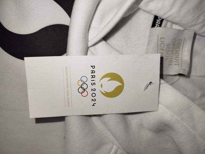 Sweat à capuche 4-5ans - photo numéro 6