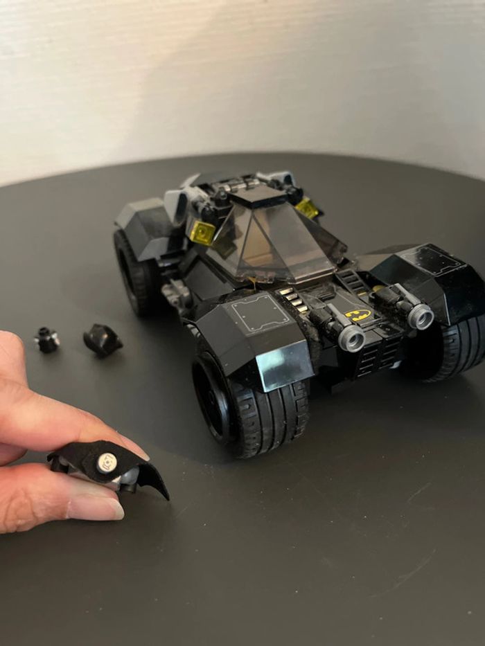 Magnifique voiture et personnage Lego Batman - photo numéro 6
