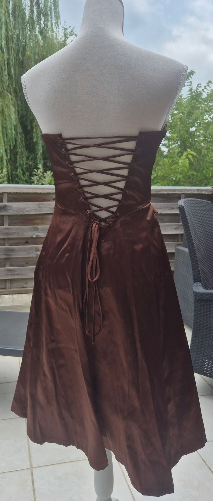 Robe de cocktail - photo numéro 2