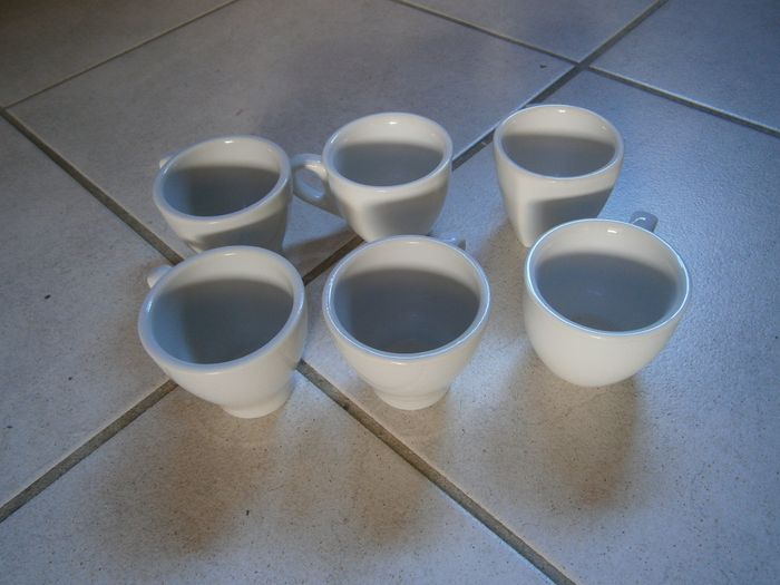 Lot de 6 tasses variées à espresso en céramique blanche