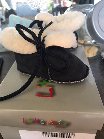 Très joli chaussons chaud little mary