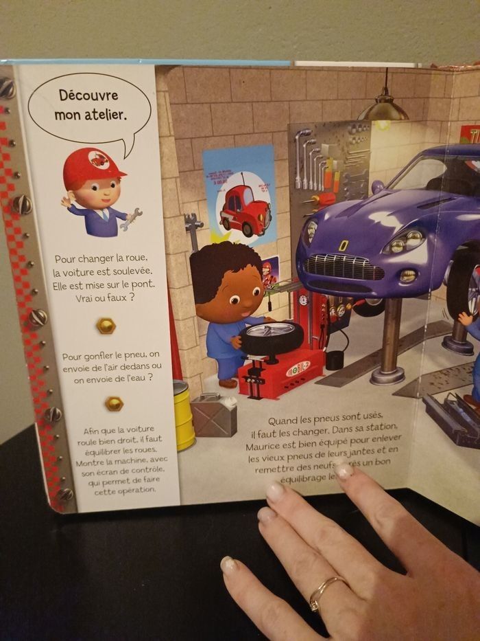 Livre "P'tit garçon, la station service de Maurice" - photo numéro 3