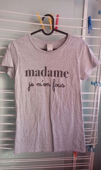 😜 Tee-Shirt 'Madame, je m'en fous'