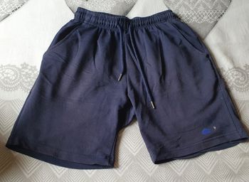 Short de taille M enfant