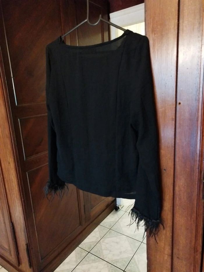 T-shirt noir manches fausse fourrure S/36 - photo numéro 10