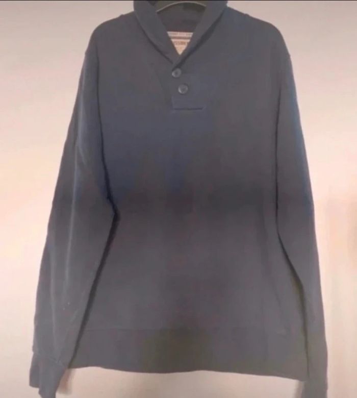 Pull Dissident taille L