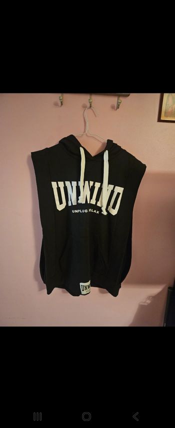 Sweat avec capuche sans manche