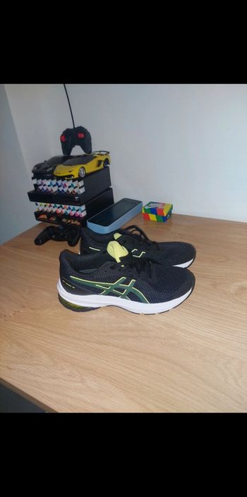 Asics  34.5