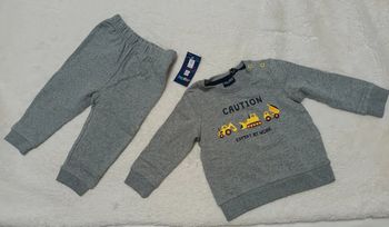 Joli ensemble gris 6/12 mois 74/80 cm neuf avec étiquette 🏷